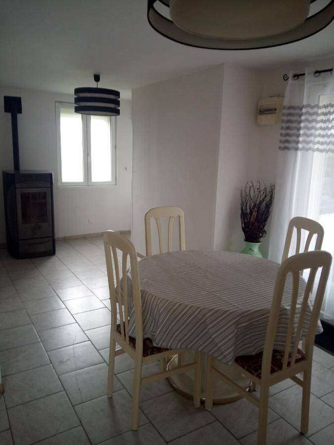 Location de vacances pour 4 personnes, avec jardin, animaux acceptés à Sorbais (Aisne) - 2