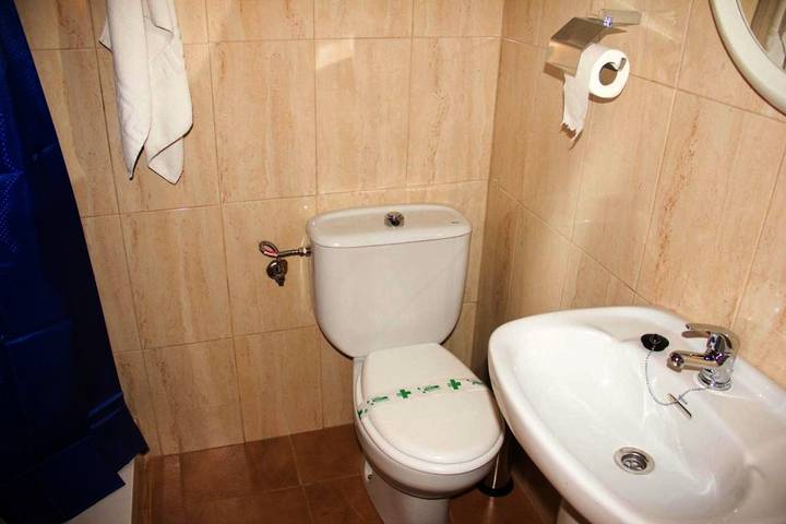 Location de vacances pour 3 personnes, avec jardin ainsi que piscine et vue, adapté aux familles à Moratalla - 2