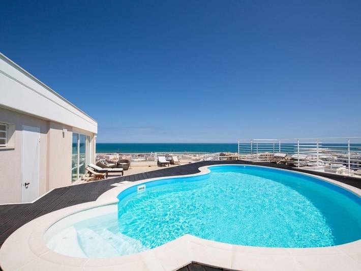 B&b per 3 persone, con Balcone e Terrazza nonché Idromassaggio e Piscina a Vieste