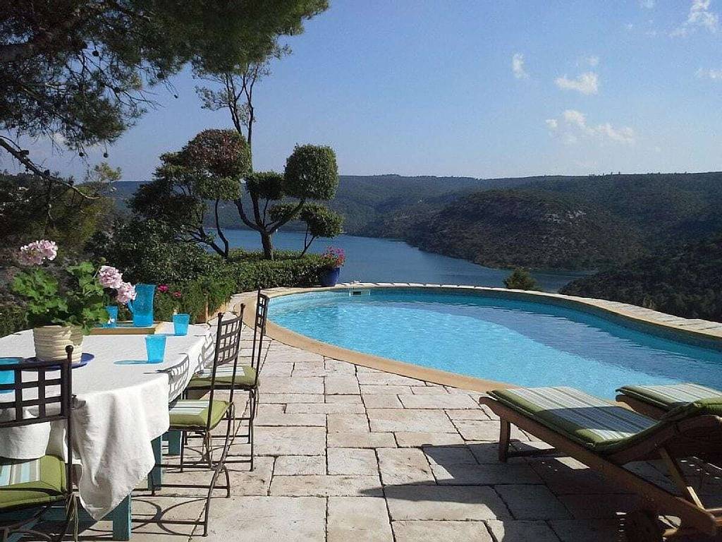 Casa de vacaciones con 3 dormitorios. in Esparron-de-Verdon, Alpes de Alta Provenza
