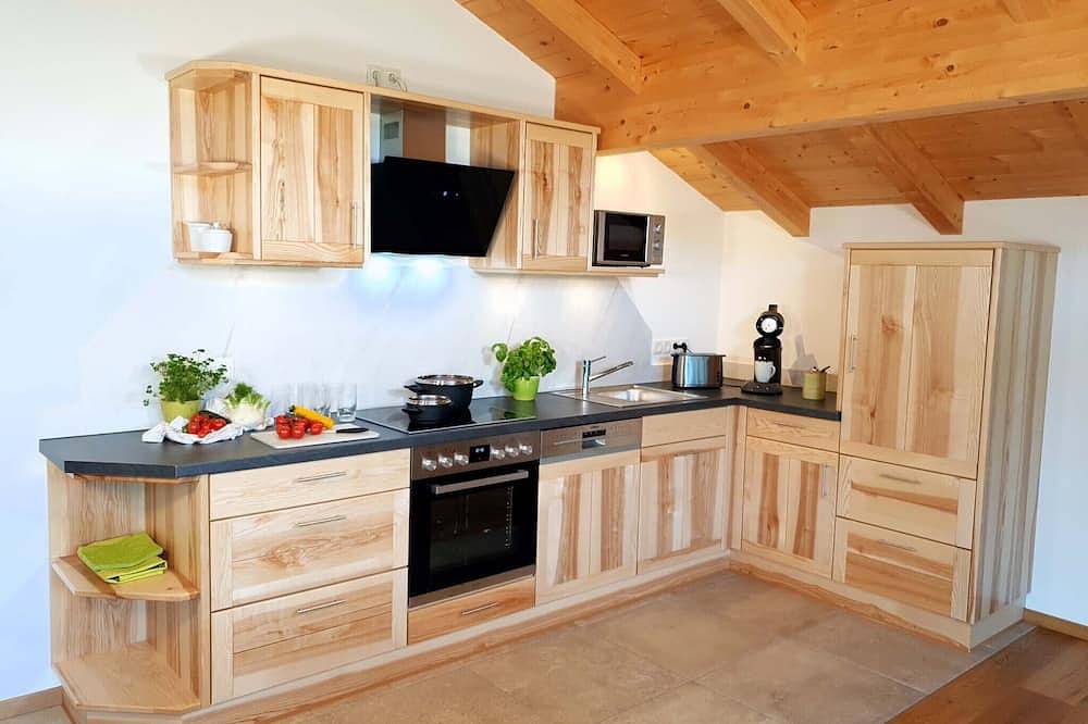 Ganze Wohnung, Ferienwohnung Buchberg, 103 qm Dachgeschoss, 2 separate Schlafzimmer in Söchtenau, Landkreis Rosenheim