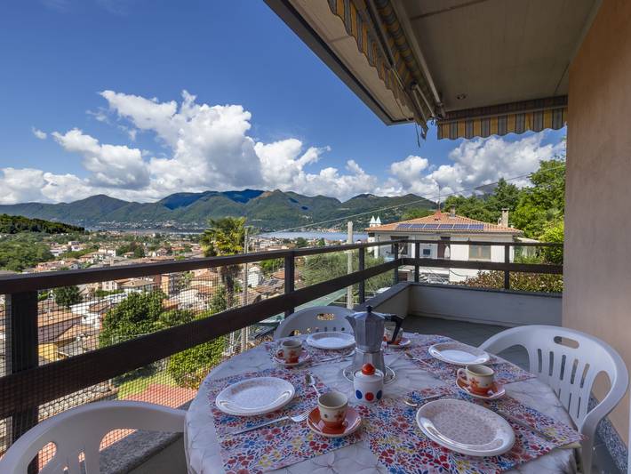 Ferienwohnung für 6 Personen, mit Seeblick und Garten sowie Terrasse in Comune di Luino - 2