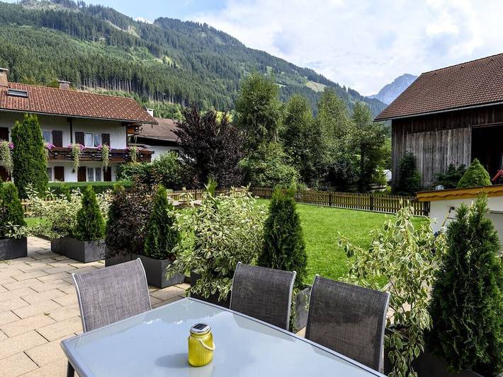 Ferienhaus für 4 Personen, mit Garten und Whirlpool sowie Terrasse und Sauna in Oberstdorf - 3