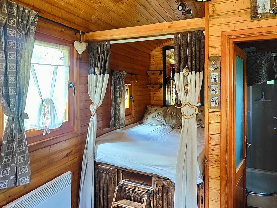 Camping Les Tilleuls - Tiny house 4 personnes - Roulotte Edelweiss 18 m² in Gèdre, Parc national des Pyrénées