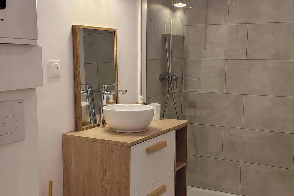 Appartement entier, T2 centre historique de Manosque in Manosque, Parc naturel régional du Luberon