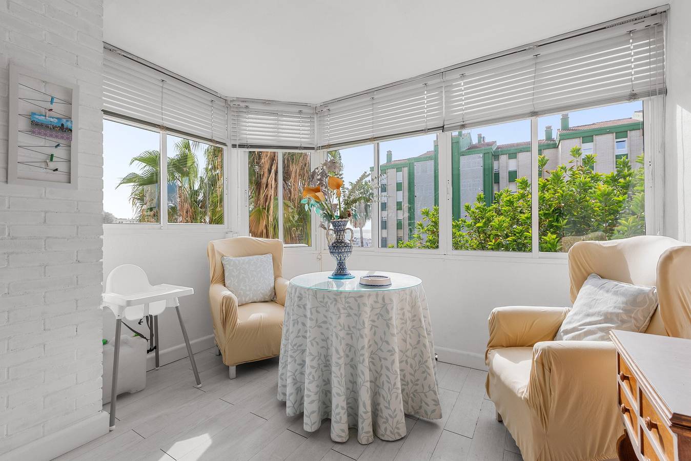 Apartamento entero, Apartamento de 110 m² en El Palo con vistas al mar, Wi-Fi y aire acondicionado, parking in Playa del Palo, Málaga