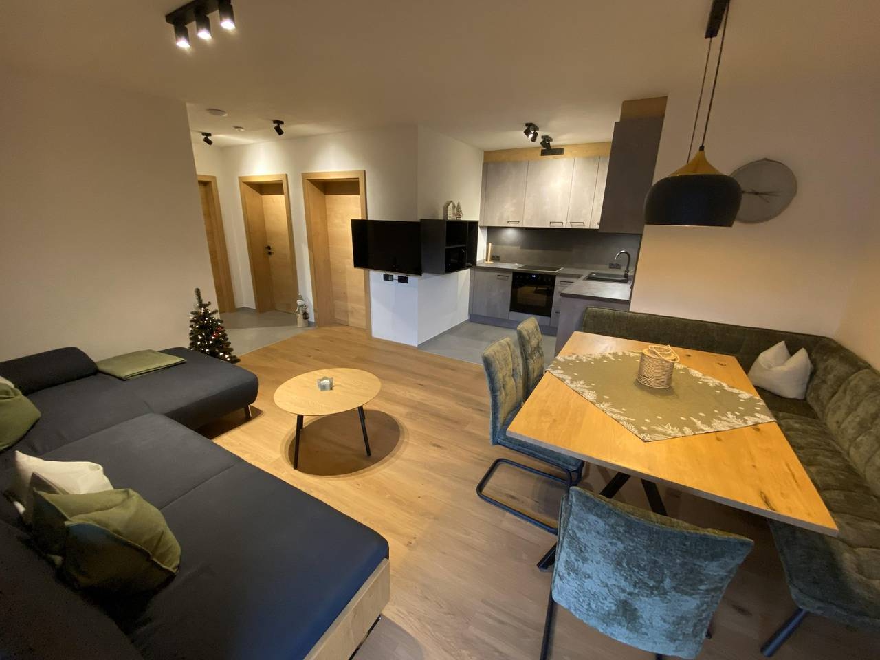 Ganze Ferienwohnung, Panorama Nest in Hart im Zillertal, Ski-Optimal Hochzillertal