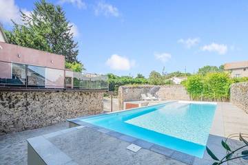 Location de vacances pour 7 personnes, avec piscine et terrasse à Saint-Denis (Aude)