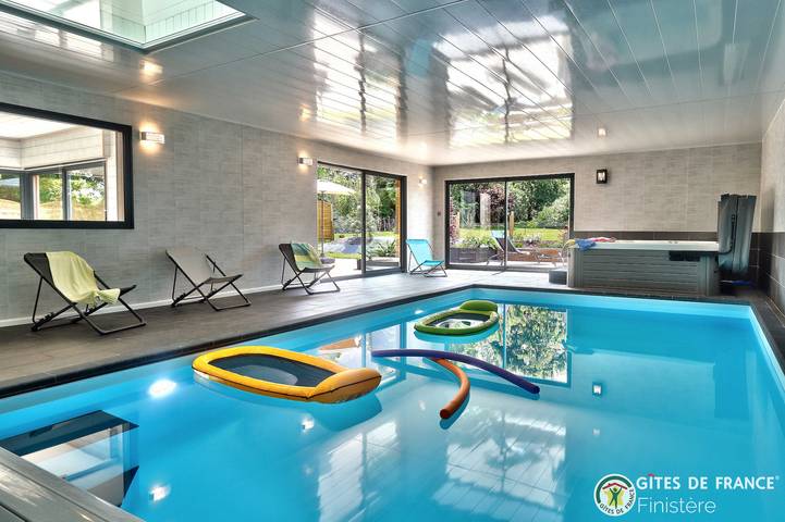 Gîte für 6 Personen, mit Whirlpool und Terrasse sowie Garten und Pool
