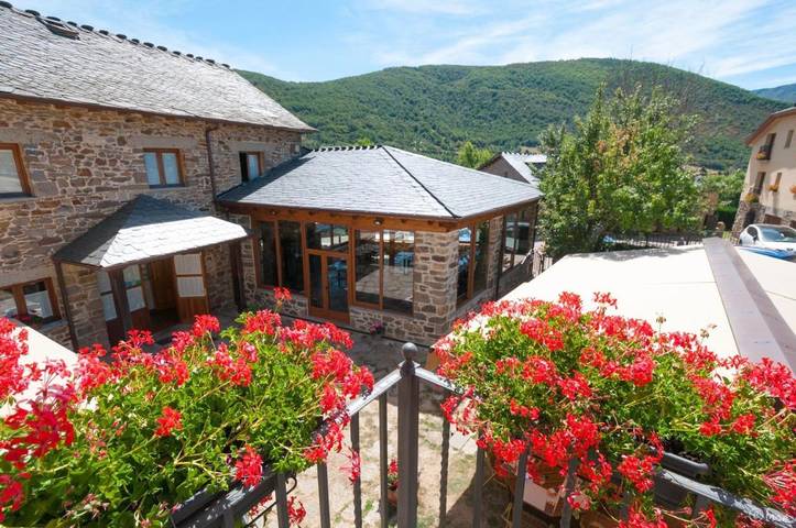 Hotel para 2 personas, con jardín y vistas en Montaña de Luna - 3