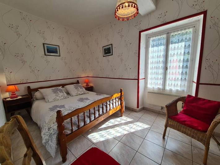 Location de vacances pour 4 personnes, avec terrasse et jardin, animaux acceptés à Pouligny-Saint-Pierre (homonymie) - 3