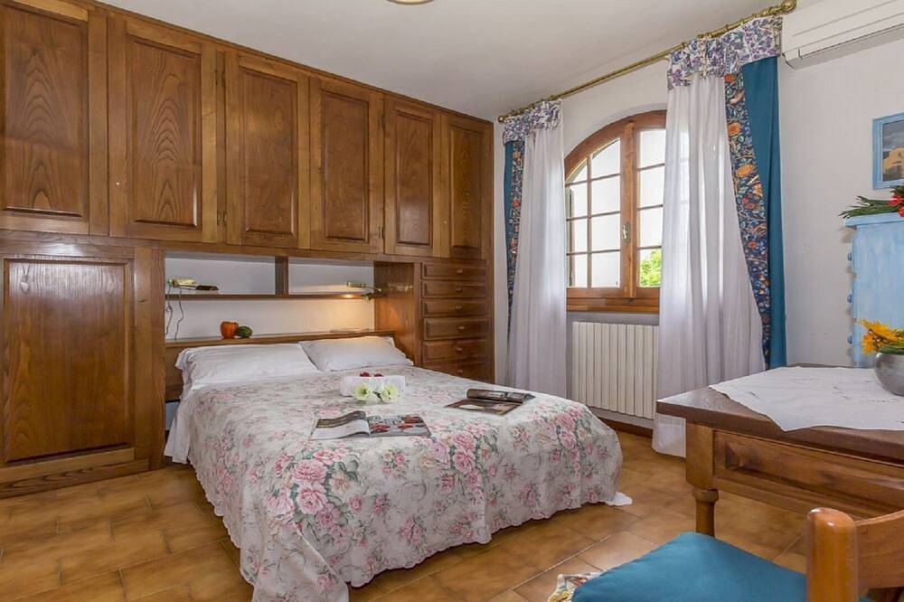 Schöne Villa in einem eleganten Forte dei Marmi - schöner Garten - 8 Personen in Forte dei Marmi, Italienische Riviera