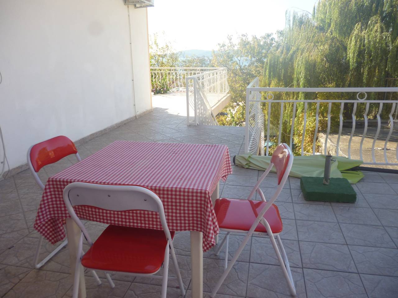 Ganze Wohnung, 2-Zimmer-Ferienwohnung am Strand Bibinje, Zadar A-5865-b in Bibinje, Zadar