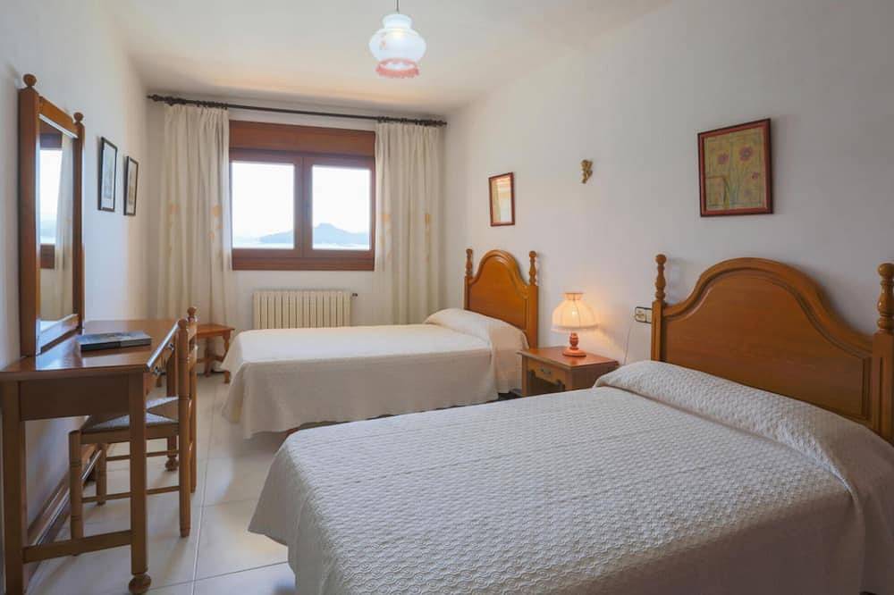 Mooi huis met 4 slaapkamers in Raxo in Poio, Rías Baixas