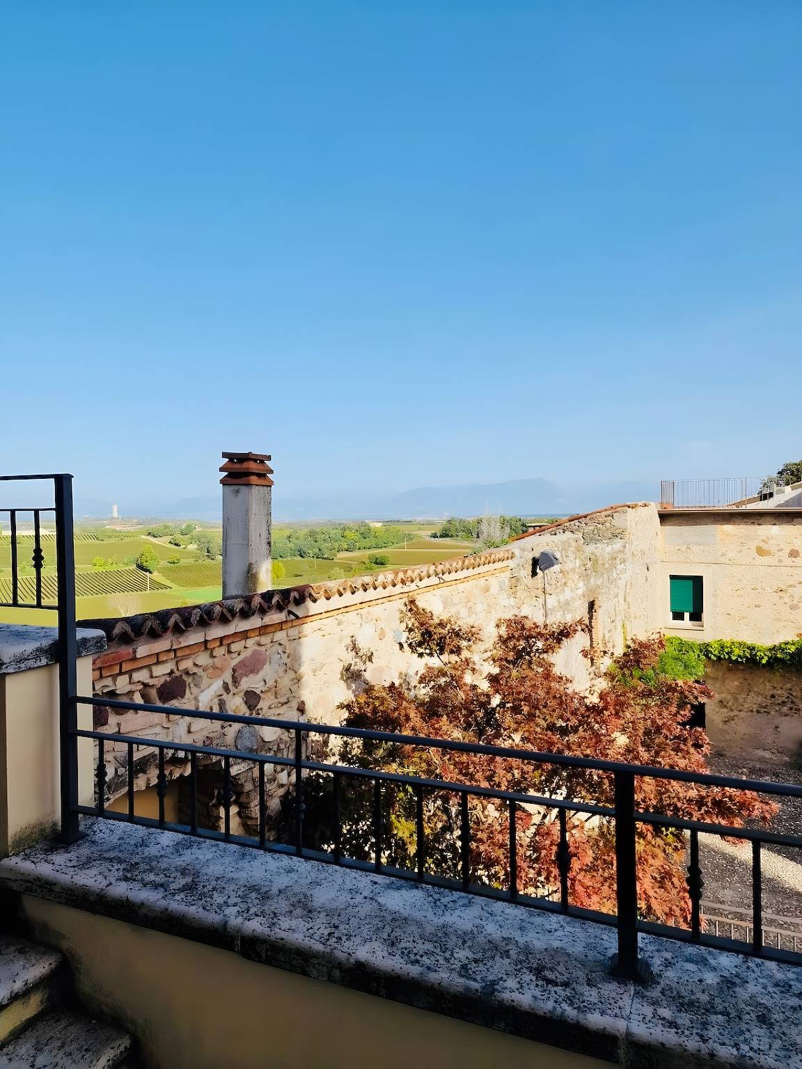 Ganze Wohnung, Ferienwohnung 'Casa Dolca La Torre' mit Seeblick, Wlan und Klimaanlage in Pozzolengo, Gardasee