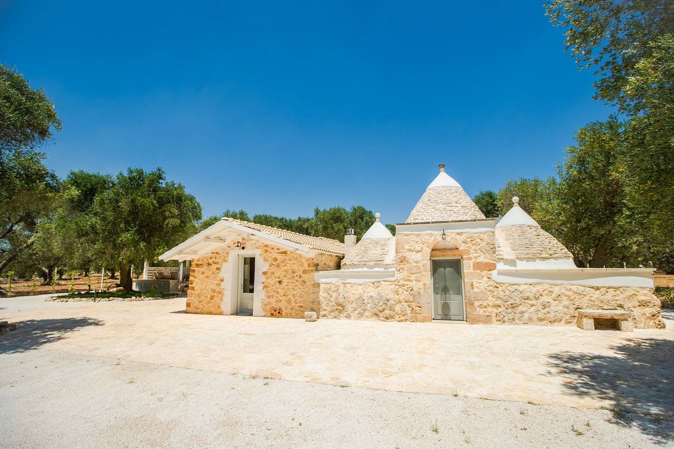 Trulli margherita in Francavilla Fontana, Salento