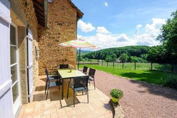 Gîte pour 5 Personnes dans Vareilles (Saône-et-Loire), Région de Charolles, Photo 2