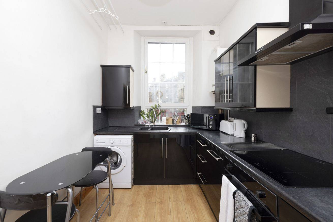Entire apartment, Spacious Apartment in the Old Town in Edinburgh, Edinburgh and Lothian