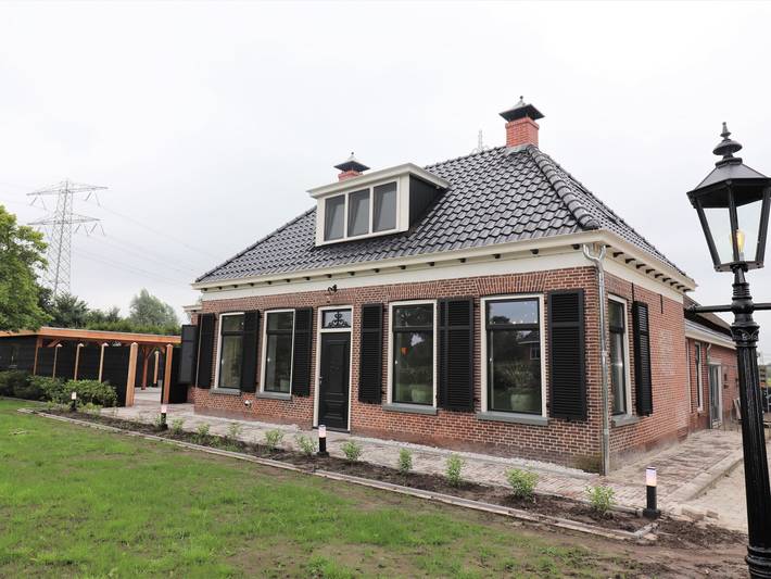 Ferienhaus für 10 Personen, mit Terrasse und Garten in Achtkarspelen