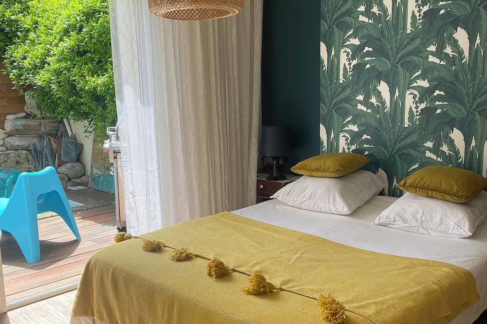 Nice town house, 4 mn from Bordeaux Rive droite Private swimming pool in Cenon, Bordeaux region