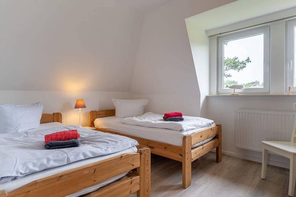 Ganze Wohnung, Ferienwohnung Louisa von Ahrentschildt - Ferienwohnung von Ahrentschildt- Pole in St. Peter-Ording, Eiderstedt