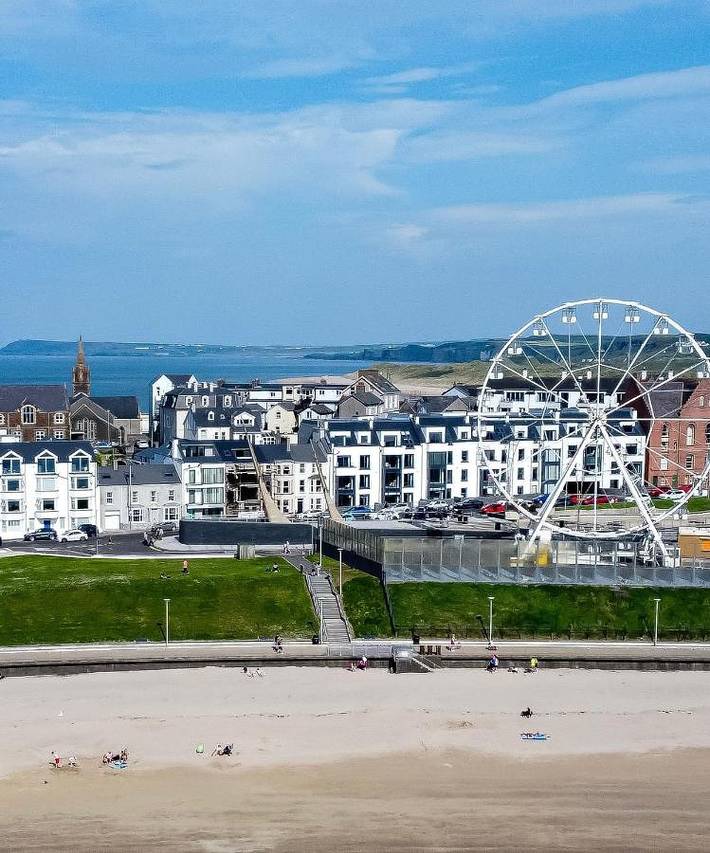 Apartment for 7 people, with sauna and view as well as terrace in Portrush