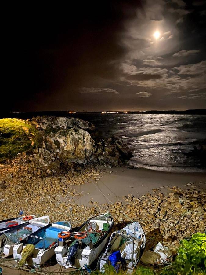 Baleal waterfront in Baleal, Leiria distrito