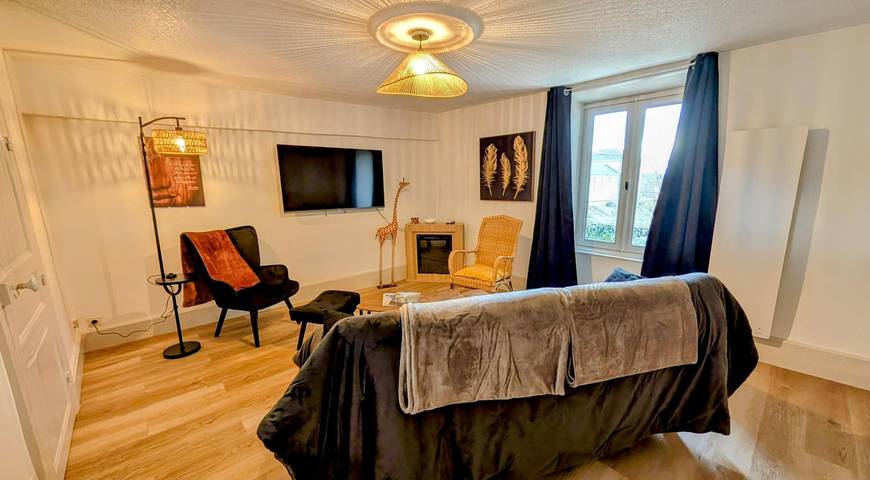 Gîte pour 4 personnes, avec piscine