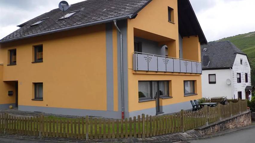 Ferienwohnung für 5 Personen, mit Terrasse in Neumagen-Dhron