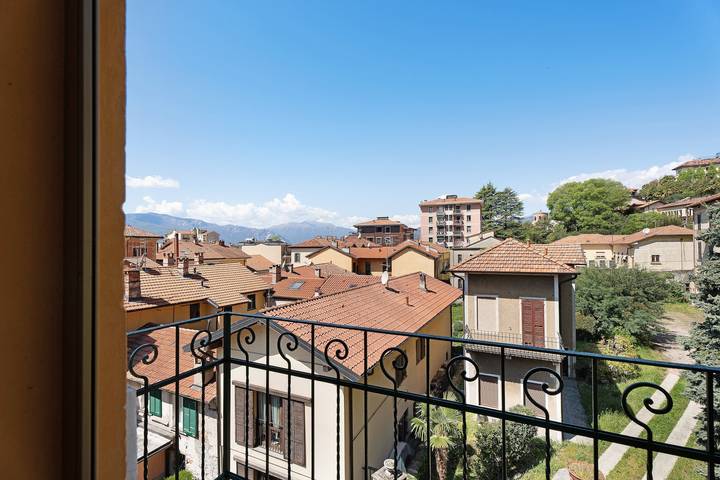 Gîte pour 6 personnes, avec balcon à Laveno-Mombello - 3