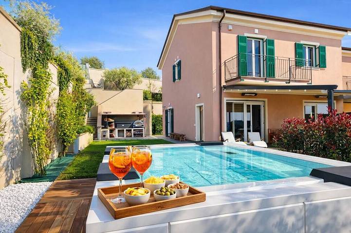 Ferienhaus für 6 Personen, mit Garten und Whirlpool