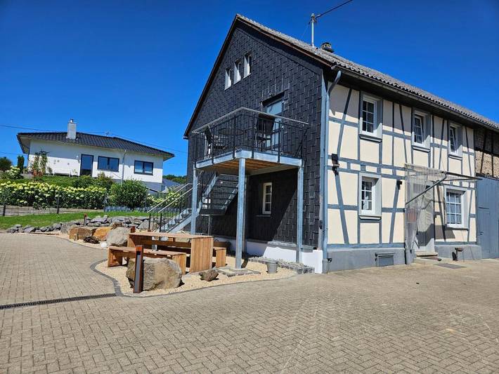 Ferienwohnung für 4 Personen, mit Garten und Terrasse in Rock am Ring