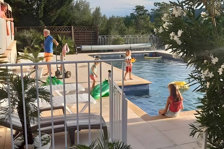 Gîte pour 6 personnes, avec balcon - 1