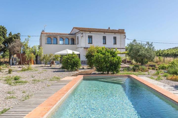 Casa rural para 8 personas, con jardín además de piscina y vistas, Se admiten mascotas en Palamós