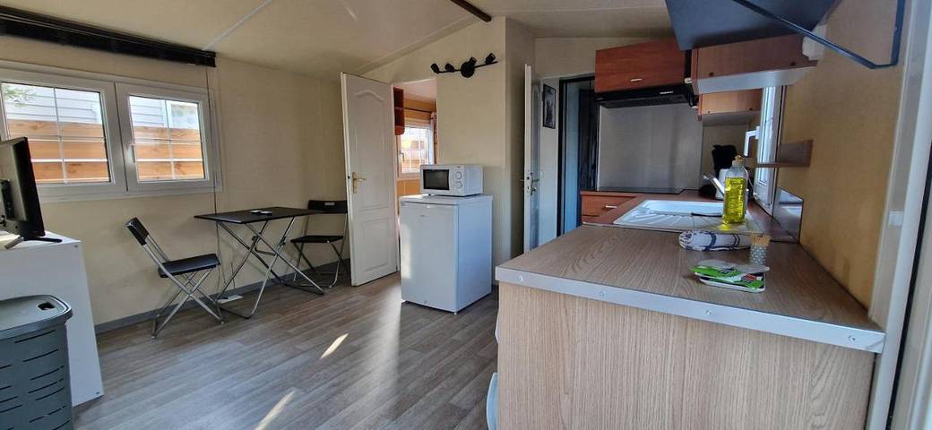 Gîte pour 4 personnes, avec vue ainsi que terrasse et jardin, animaux acceptés à Châteauneuf-les-Martigues - 3