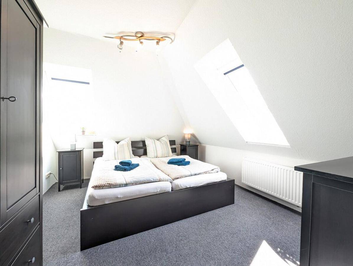 Ganze Wohnung, Two-Bedroom Apartment with Garden View in Nordermeldorf, Dithmarschen