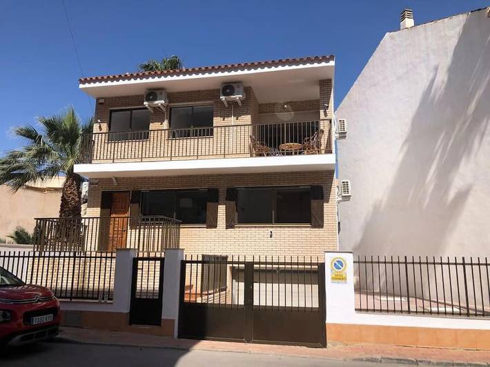 Casa rural para 10 personas, con piscina además de vistas y jardín en San Pedro del Pinatar