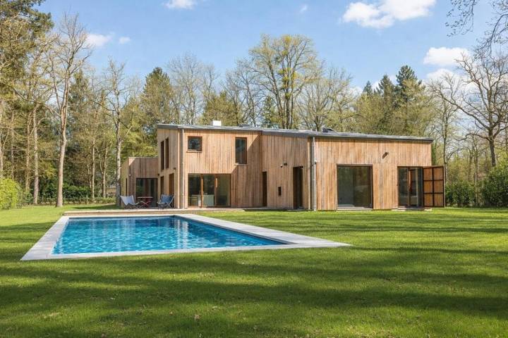 Location de vacances pour 10 personnes, avec Terrasse ainsi que Jardin et Piscine à Lamorlaye - 3