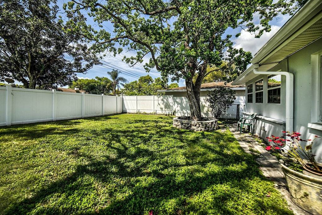 Perfect for your long stay in Clearwater in Largo, Pinellas County