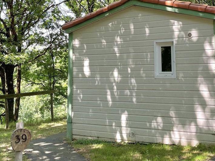 Gîte pour 6 personnes à Saint-Étienne-du-Bois - 2