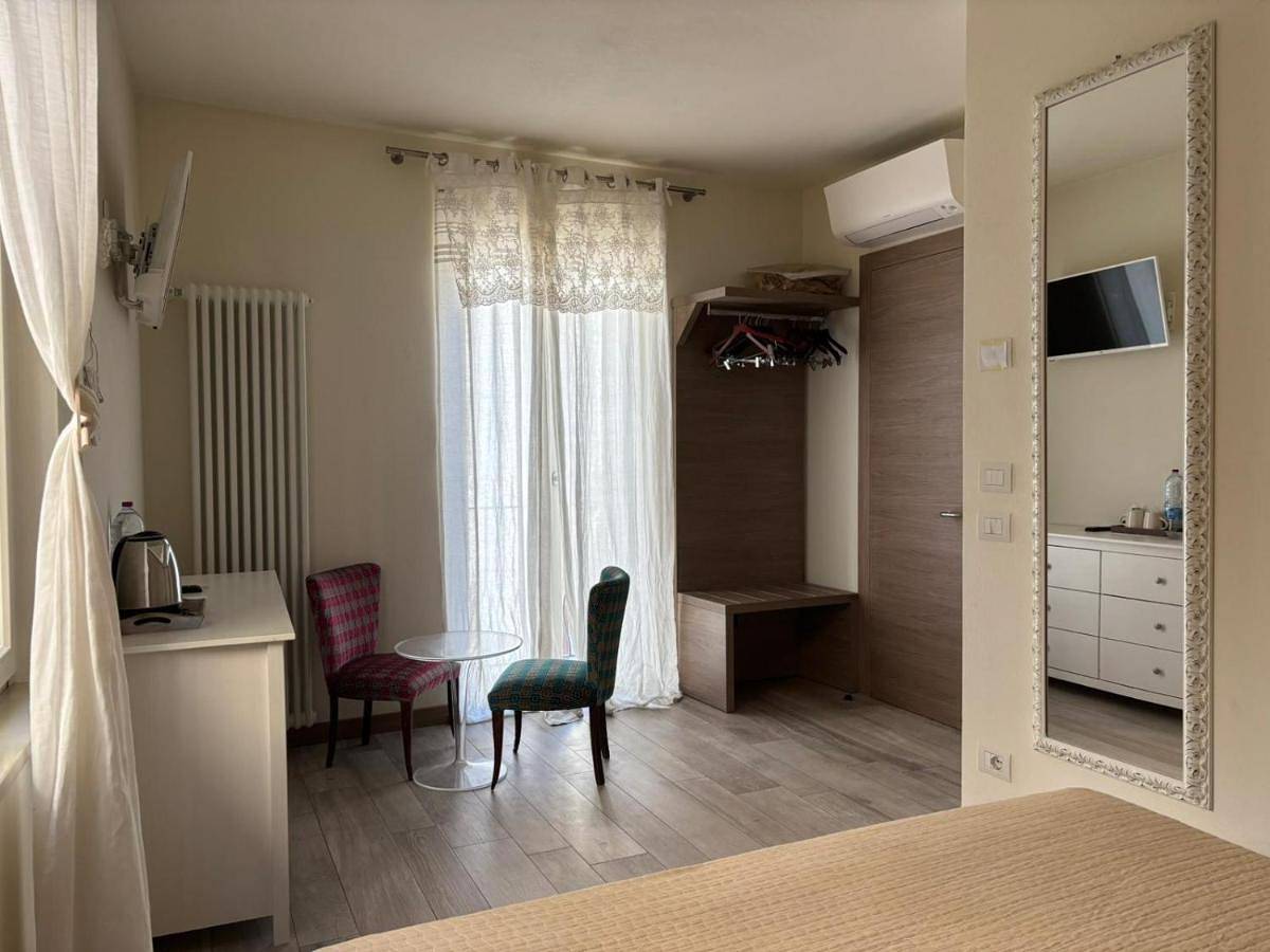 Casa Oreste in Lazise, Gardasee-Berge