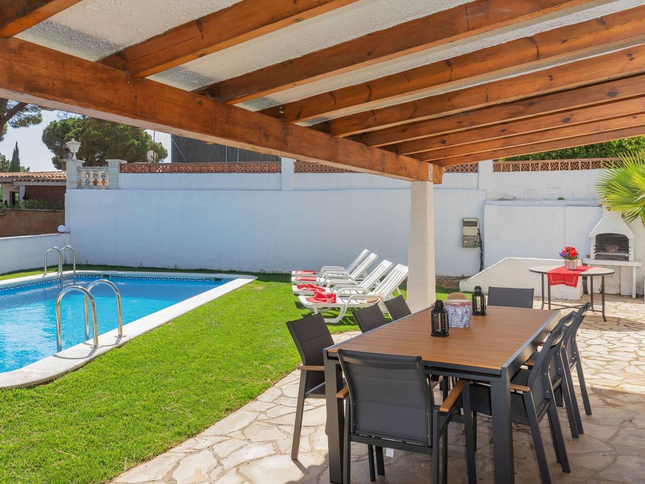 Neus in Canyelles, Lloret de Mar