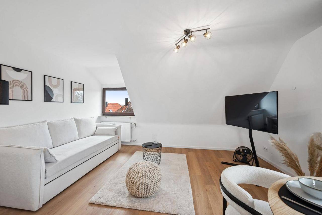 Ganze Wohnung, Malu Rooms - Top Lage, Kostenloser Parkplatz, Klima, Netflix, 24h Checkin in Ludwigsburg, Landkreis Ludwigsburg