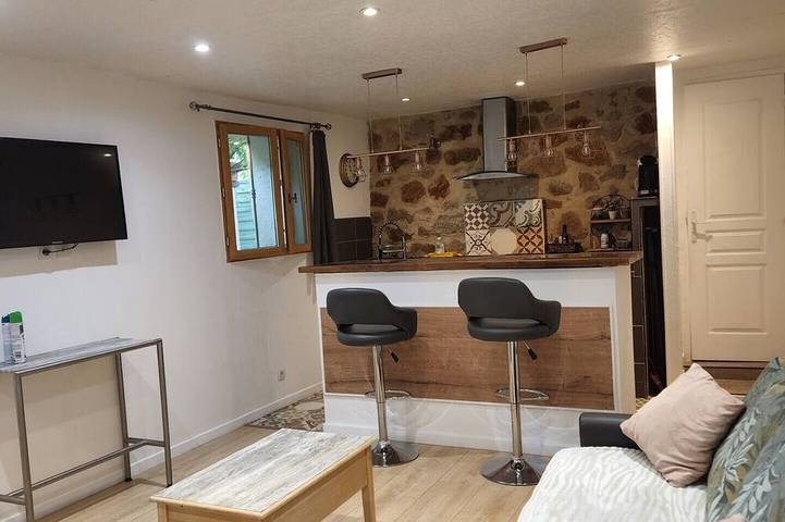 Ganze Wohnung, Schöne Wohnung mit privatem Garten in Grasse, Mittelmeerküste (Frankreich)