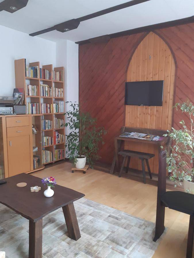 Ferienwohnung für 2 Personen, mit Ausblick in Aue