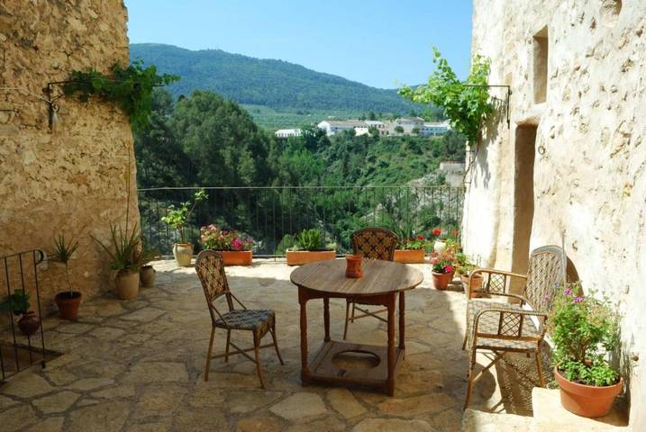 Apartamento para 8 personas, con Balcón además de Terraza y Vistas en Bocairente
