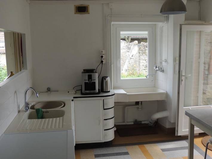 Location de vacances pour 10 personnes, avec vue et jardin, adapté aux familles à Commarin - 2