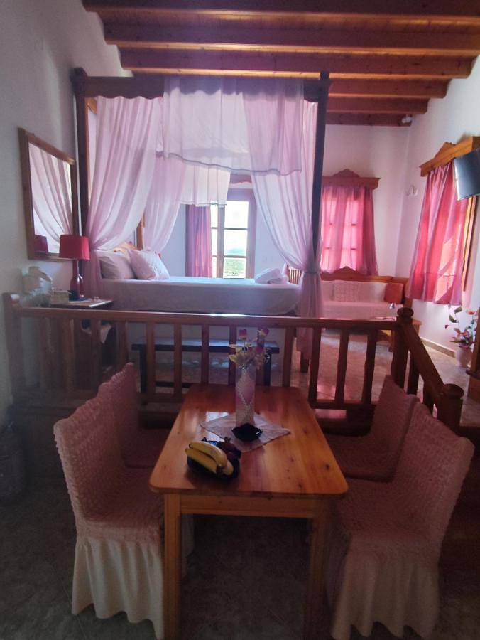 Camping für 7 Personen, mit Seeblick und Garten sowie Ausblick in Griechenland - 4