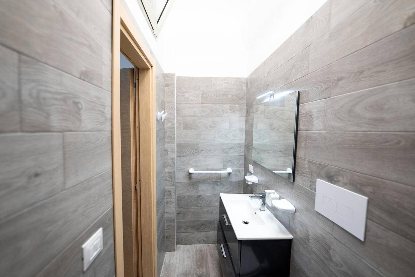 Home Joséphine - Caserta - Quadruple Room with Private Bathroom in Caserta, Caserta Province