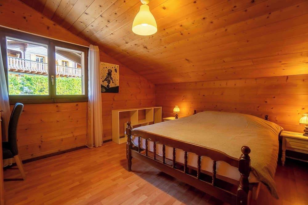 Das Chalet befindet sich ca. 150 m von der Talstation der Barboleuse-Gondel entfernt, die Sie direkt in Gryon, Alpes Vaudoises